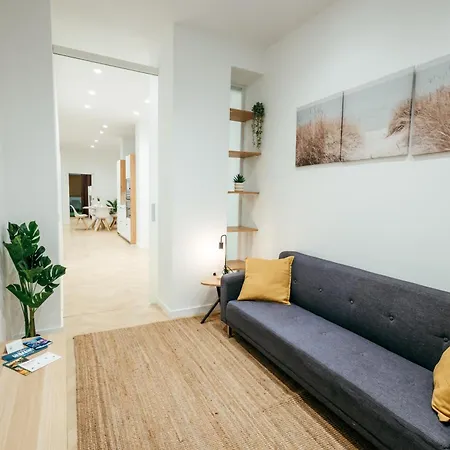 Sada Flat, Jacuzzi, Chill Out, 7 Pax, Smarttv Apartment *