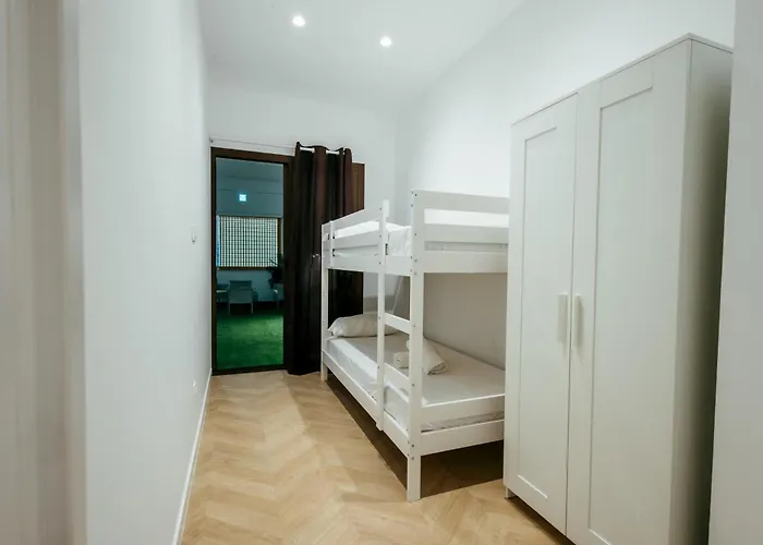 Sada Flat, Jacuzzi, Chill Out, 7 Pax, Smarttv Apartment